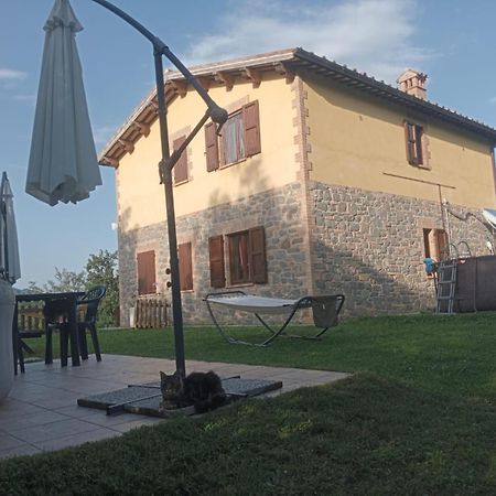 Il Gelso Rosso Daire Comunanza Dış mekan fotoğraf